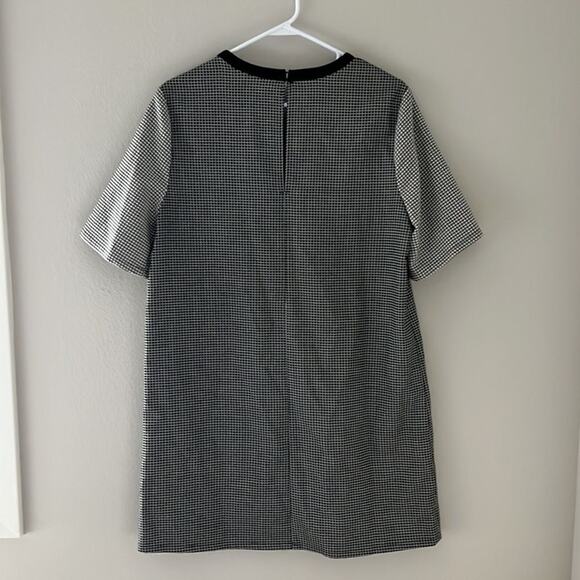 BCBGeneration Sheer Panel Shift dress | Large - Picture 6 of 6